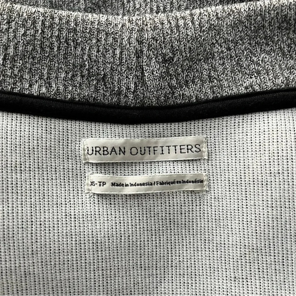 Urban Outfitters Cropped Balloon Sleeve Jacket Full Zip Gray Size XS - Picture 4 of 10